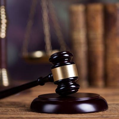 محامي تركي يتكلم العربية