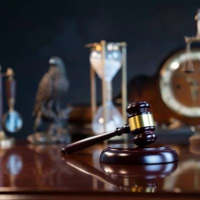 محامي في اسطنبول عربي